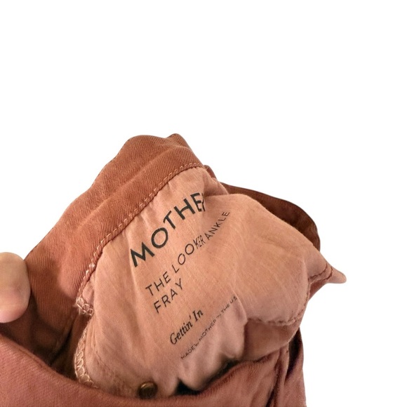 Mother The Looker Ankle Fray in Gettin’ In - Picture 2 of 7